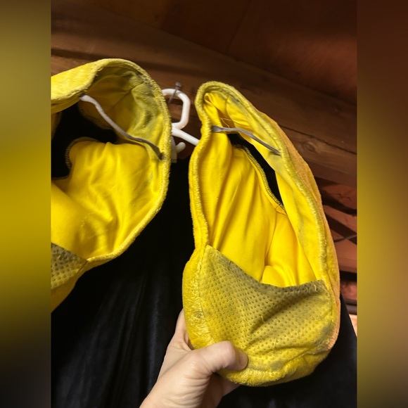 L/XL Mickey Mouse costume from Spirit Halloween - Picture 6 of 6